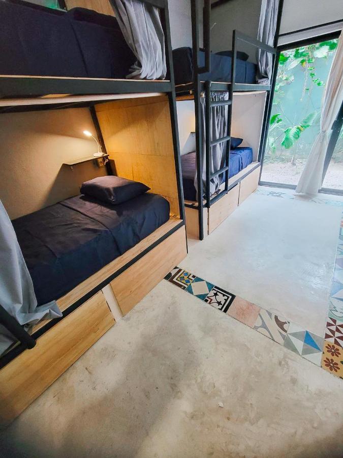 Hostel Maui *
